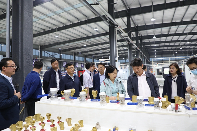 共享机遇 共谋发展——全市三季度招商引资项目现场会与会代表莅临竹县考察交流